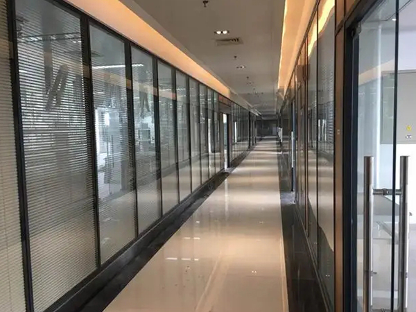 辦公玻璃隔斷